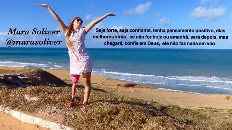 acidente de moto acima do joelho